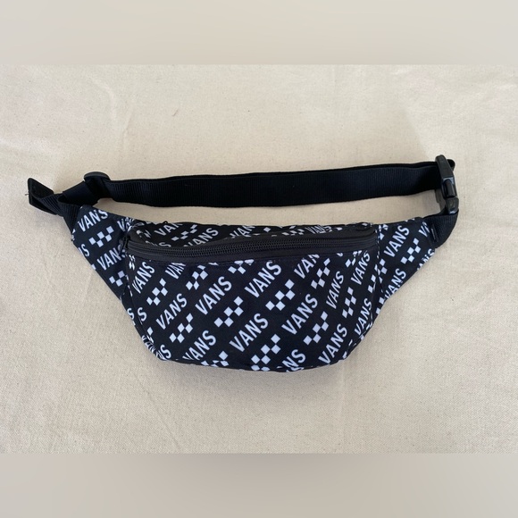 Vans Other - Vans Checkered Black White Fanny Pack Casual Bag Adjustable Strap Unisex Style
